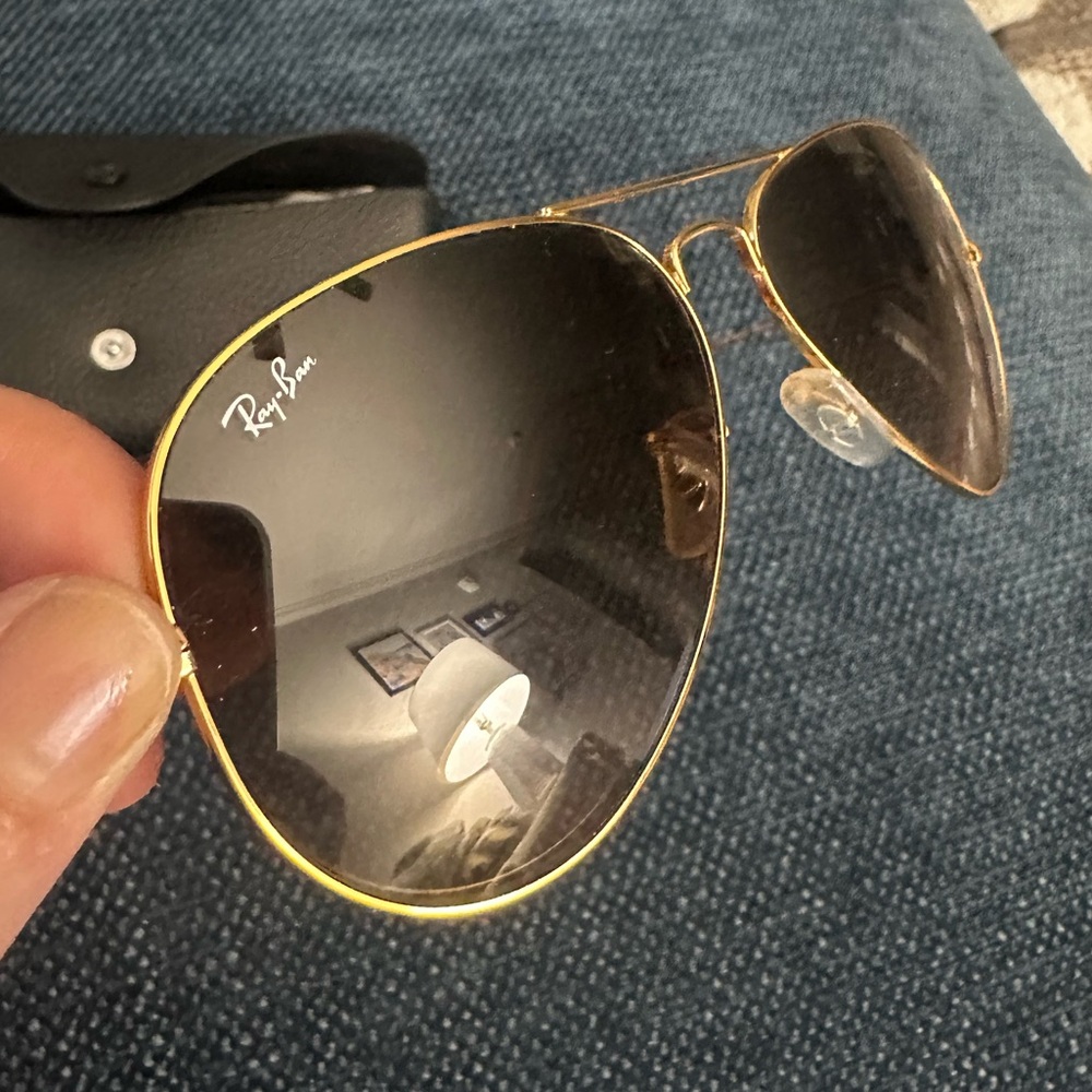 SOLD✨RAY-BAN Brown + Gold Classic Aviator Sunglasses - Picture 3 of 6
